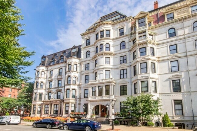 Building Photo - 160 Commonwealth Ave