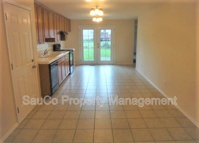 Building Photo - 1734 NE Bryant St