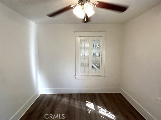 Building Photo - 246 W 4th St