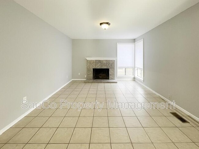 Building Photo - 1734 NE Bryant St