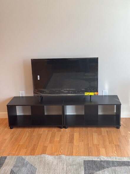 Building Photo - 15 High St