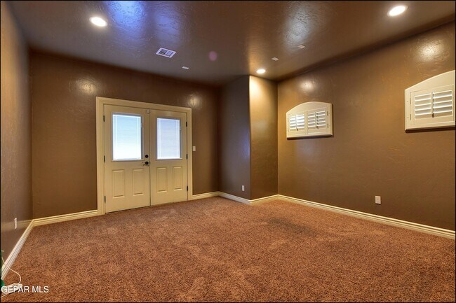 Building Photo - 6304 Franklin Trail Drive