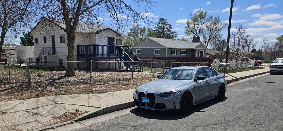 Primary Photo - 2221 Cooper Ave