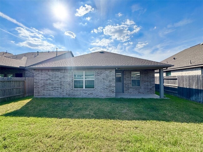 Building Photo - 9026 Beacon Mill Dr