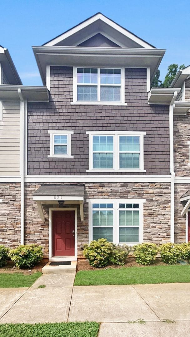 Building Photo - Contemporary 3BD/3.5 BA townhome available near NCSU – Furnished or Unfurnished option offered!