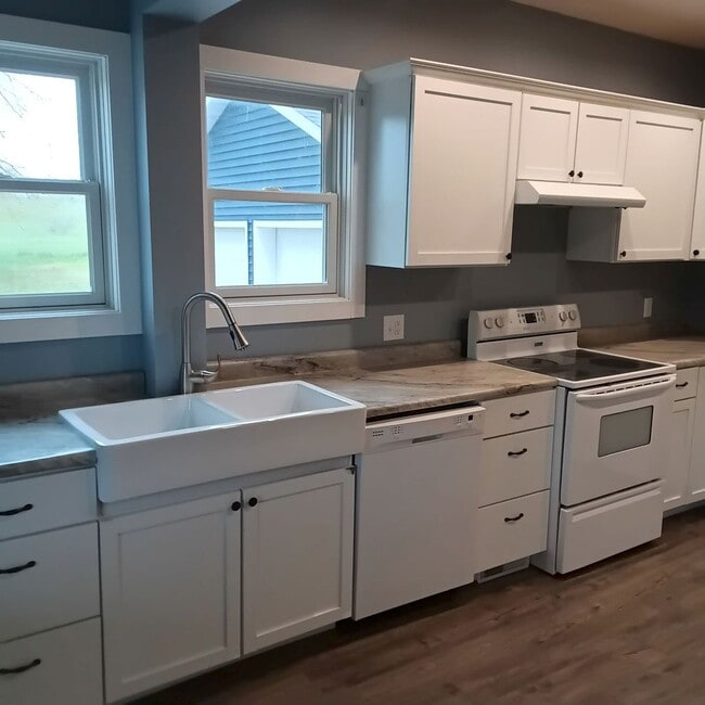 Building Photo - Private Country Living Near Fife Lake