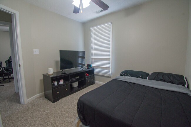 Building Photo - Coming Soon! 3 Bedroom 2.5 Bathroom- Large Fenced Yard Pets Okay!