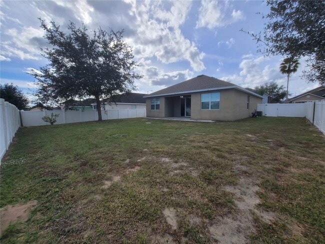 Building Photo - 140 Highland Meadows St