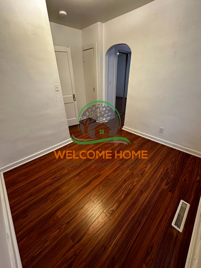 Building Photo - 22nd St