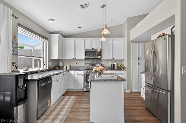 Building Photo - 1056 Kennebunk Cir