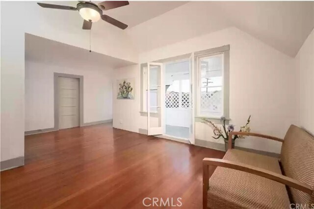 Building Photo - 384 W 15th St