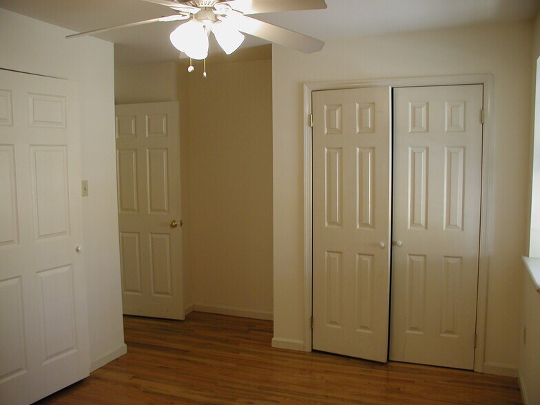 Building Photo - 309 N 37th St