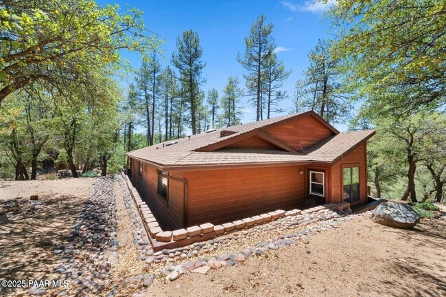 Building Photo - 1480 Cougar Trail