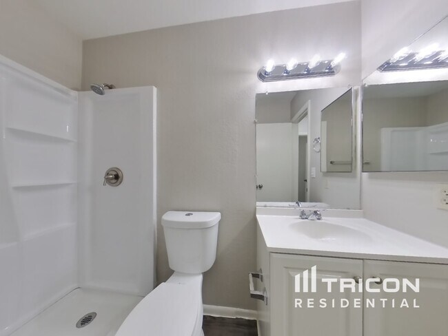 Building Photo - 9607 N 88th Dr