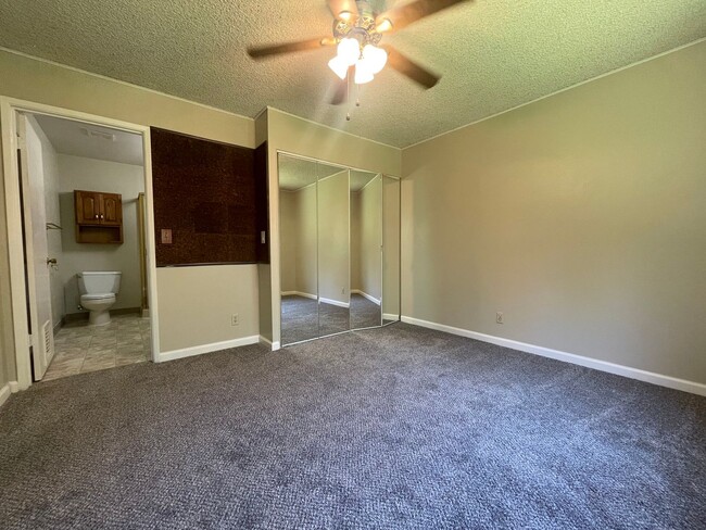Building Photo - Southwood Home