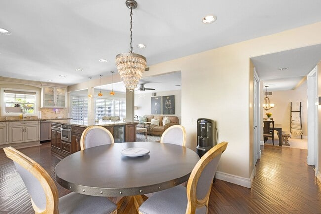 Building Photo - Modern Luxury in Cypress – 4BR Home with H...