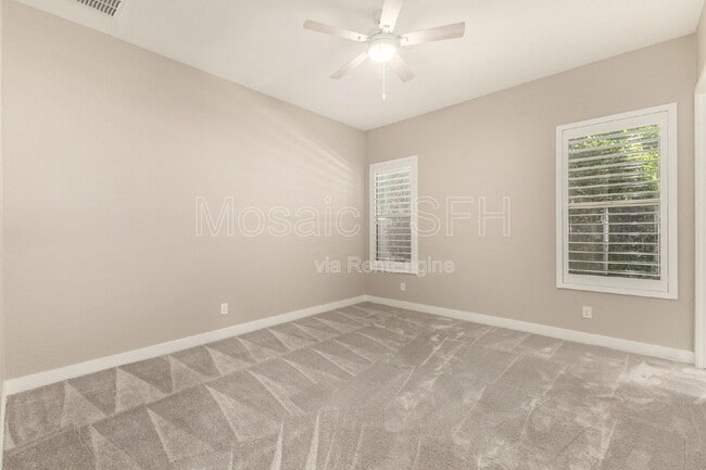 Building Photo - 10627 E Tumbleweed Ave