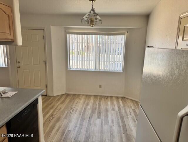 Building Photo - 8360 E Stevens Dr