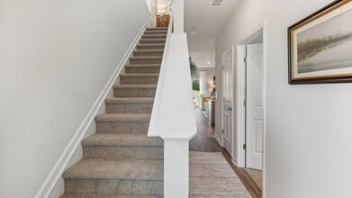 Building Photo - 1032 Keyes Pl