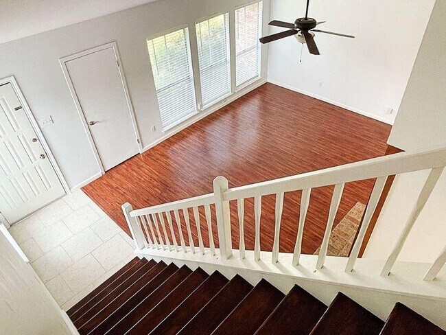 Building Photo - 14423 Cypress Leaf Dr