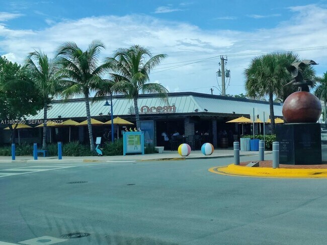 Building Photo - 4117 Bougainvilla Dr