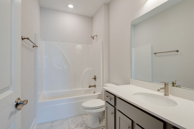 Building Photo - 413 Ronan Way