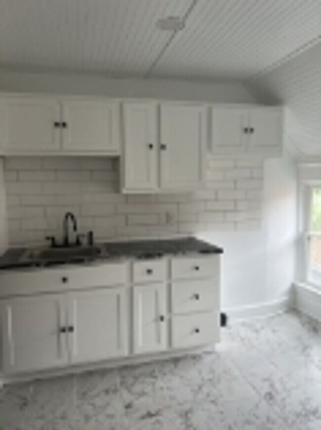 Building Photo - 71 N Brandywine Ave