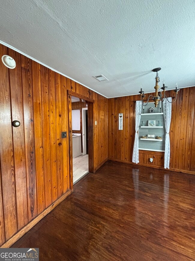Building Photo - 44 Olympic Ln