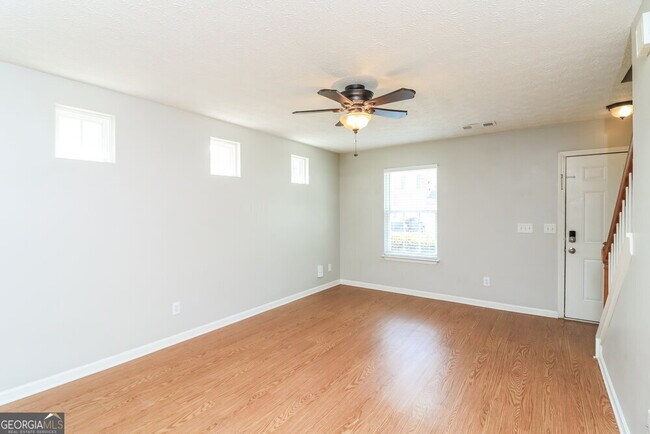 Building Photo - 103 Oak Grove Pl