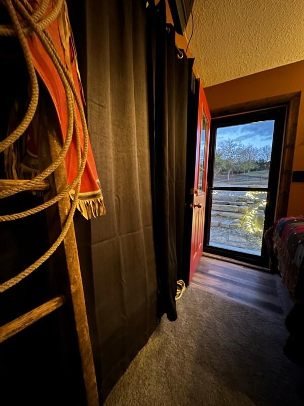 Building Photo - 13325 Brush Creek Rd