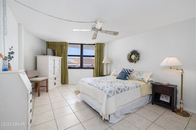 Building Photo - 1415 Ocean Shore Blvd