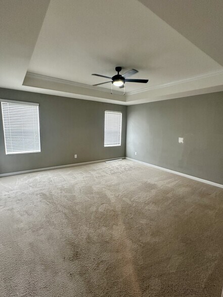 Building Photo - 4714 Venito St