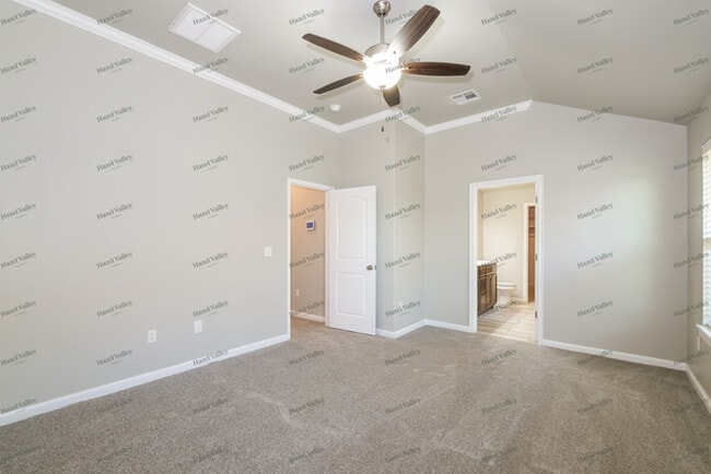 Building Photo - 11609 SW 9th St.