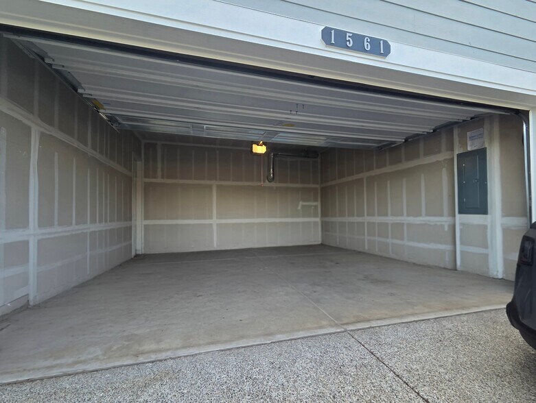 Building Photo - 1561 SW Fielder Pl