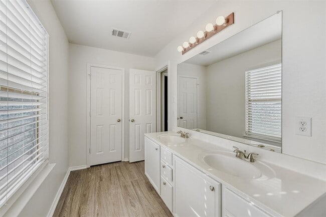 Building Photo - 4508 Peach Grove Rd