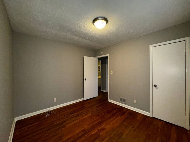 Building Photo - 11515 Hackett St