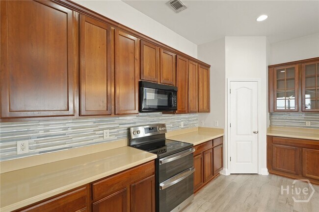 Building Photo - 243 Clearwater Cir