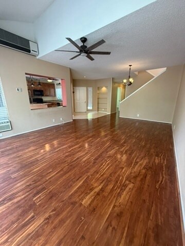 Building Photo - Spacious 3-Bedroom, 3-Bath Home in The Arbors