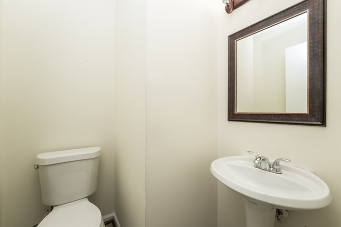 Building Photo - 725 Stonebrook Dr