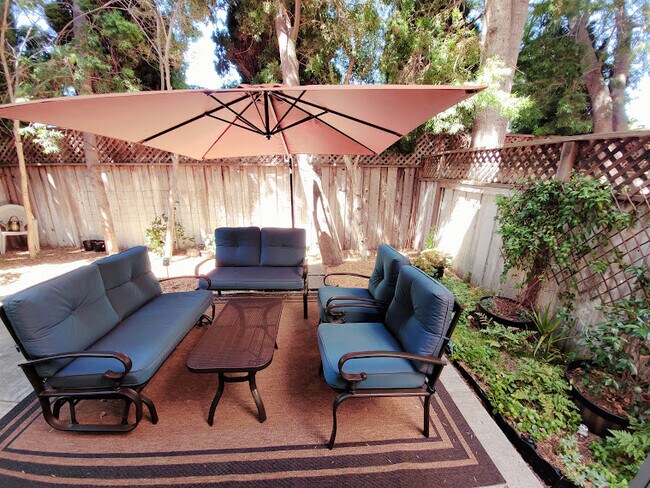 Building Photo - 2808 Cozumel Cir