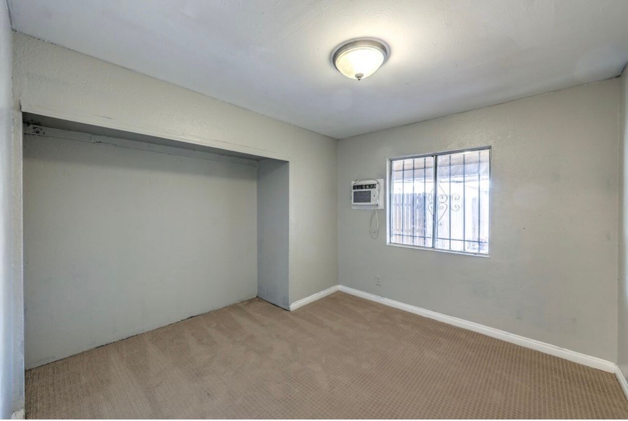 Building Photo - 5055 Arvada Way