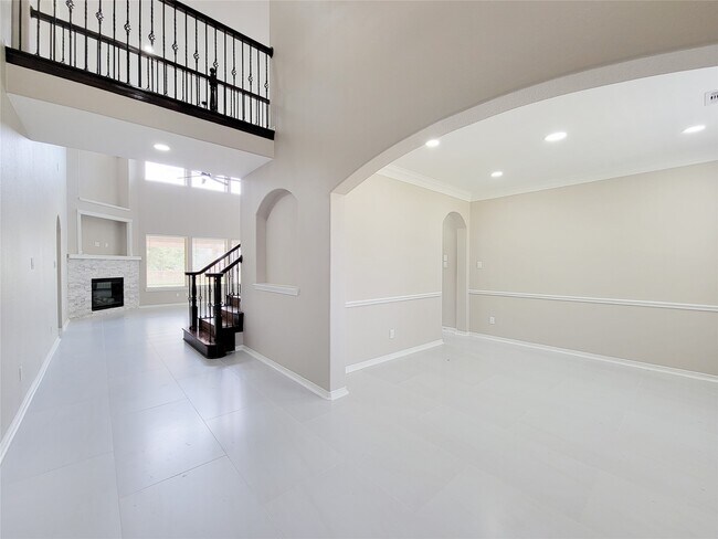 Building Photo - 23111 Broad Spgs Ct