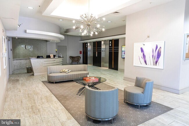 Building Photo - 3600 S Glebe Rd