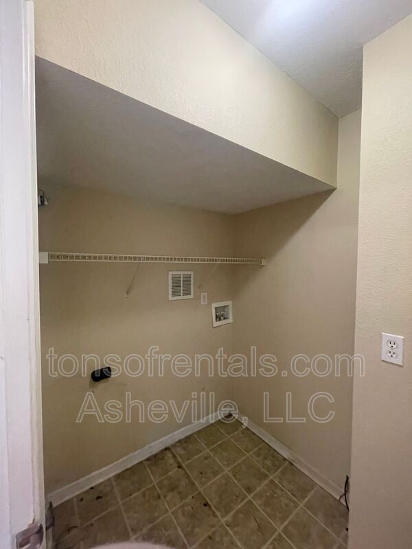 Building Photo - 16-A Evergreen Ave