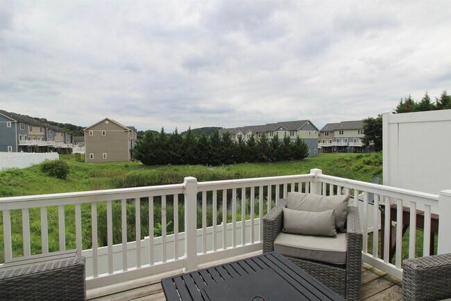 Building Photo - 2221 Lapis Ln