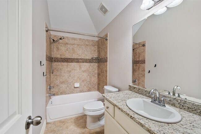 Building Photo - 15311 Kenny Dr