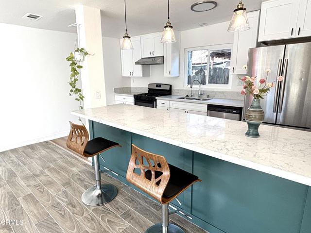 Building Photo - 1552 Atchison St