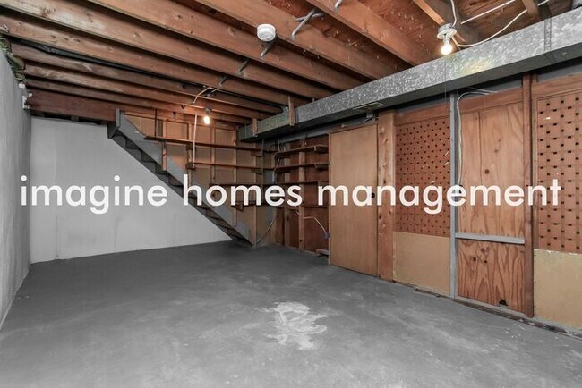Building Photo - Pet-Friendly 3 Bedroom Home in Cincinnati!