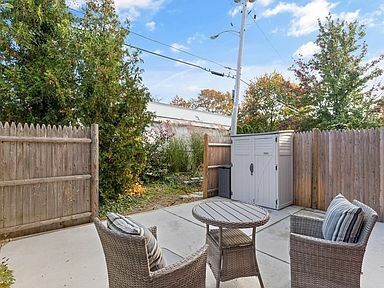 Building Photo - 11 Railroad Ave