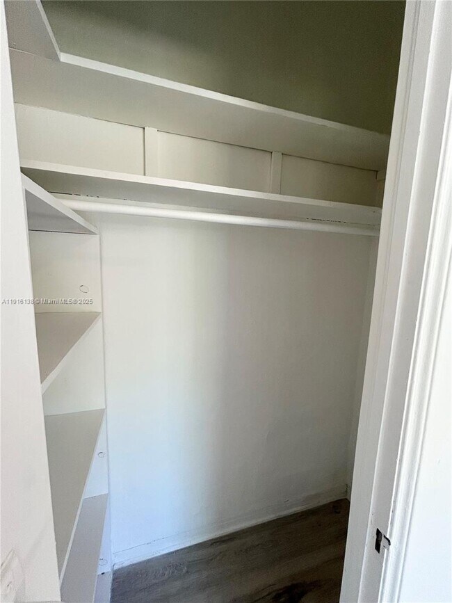 Building Photo - 48 NW 39th St